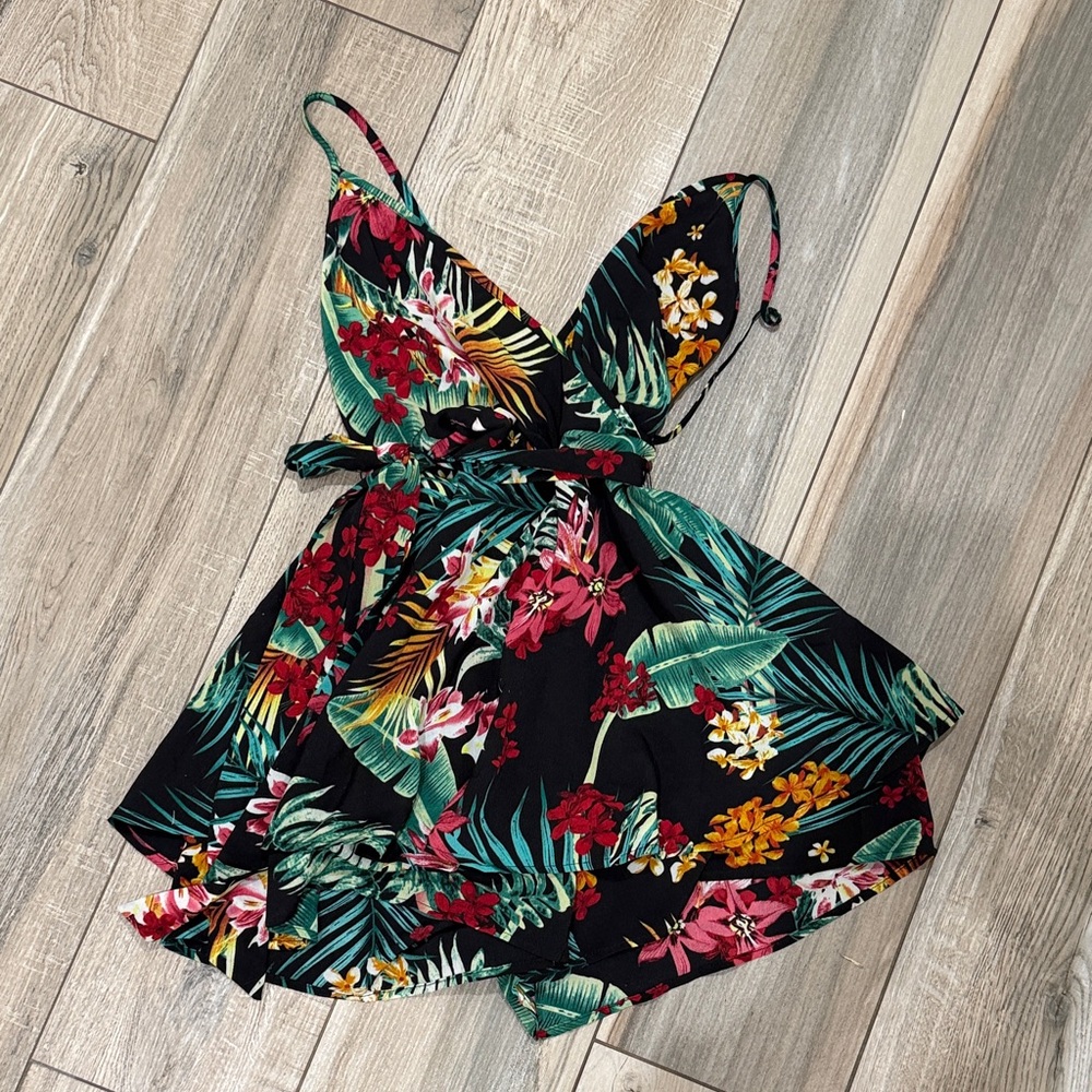 SHEIN Black Floral Romper